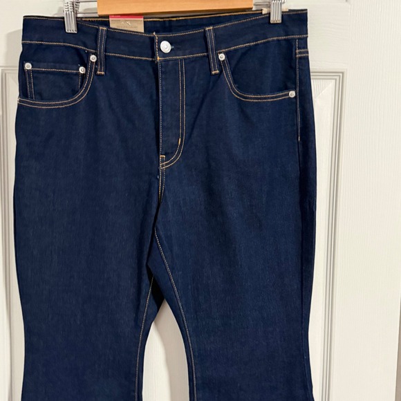 Levis 726 Jeans Womens 31x30 Blue NWT High Rise Flare Dark Wash Y2K Retro - Picture 4 of 12